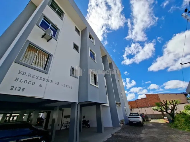 Apto. 83m² c/ excelente localização, 03 qts (01 suíte), sala de estar, sala de jantar, wc