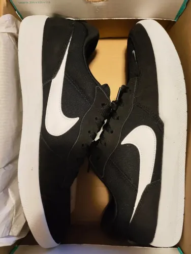 Tênis Nike SB Force preto tam 13us 45/46br