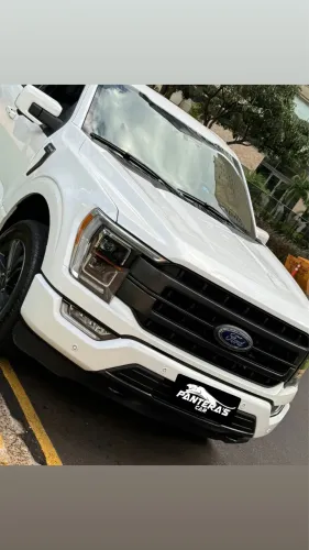 Ford F-150 Lariat 4X4 5.0 V8 2023