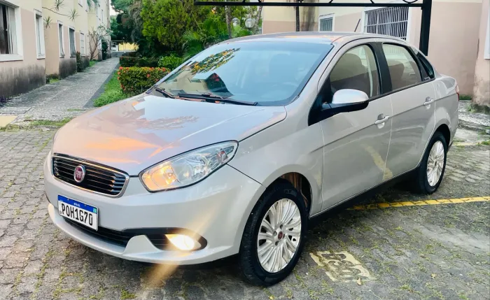 Fiat Grand Siena Essence 1.6 Flex 16V 2017