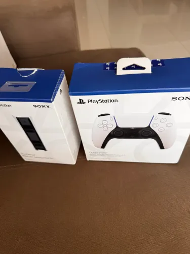 Controle PS5 e Base carregadora