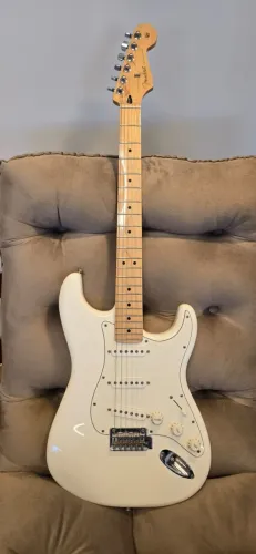 Fender Stratocaster