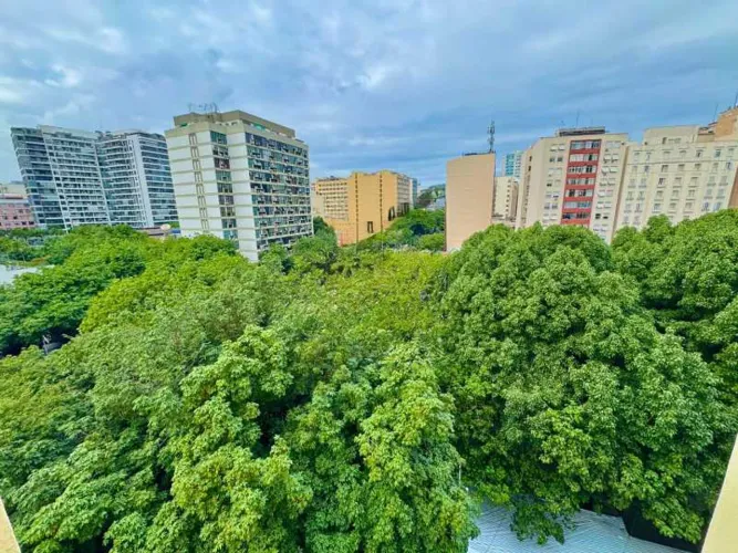 Apartamento : / Residencial / Catete