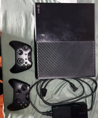 Xbox One , muito novo , 500 gb