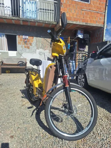 Vendo Motoca Elétrica
