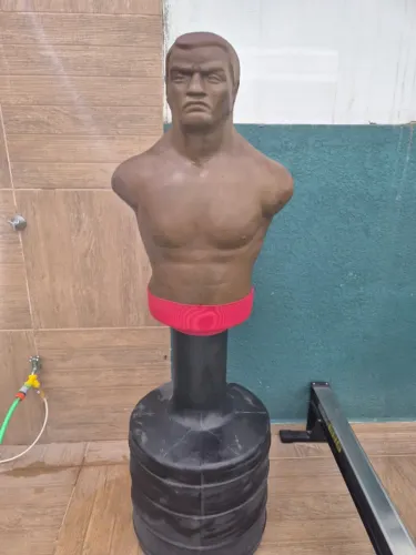 Boneco Simulador De Treino Pancada Academia E Luta