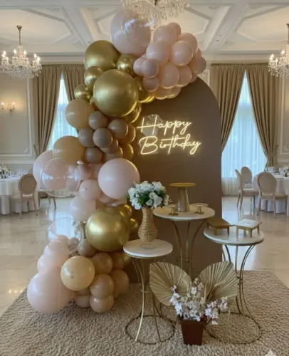 Decoração de festa minimalista