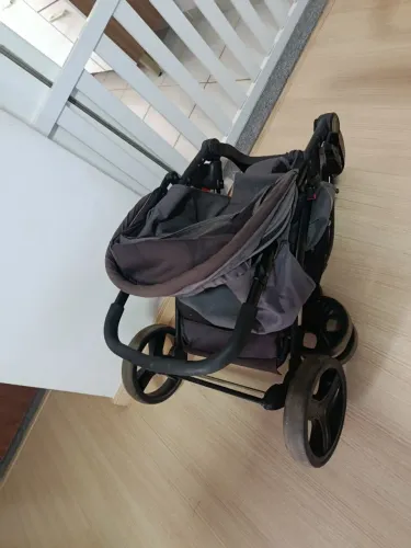 Carinho de bebê Cosco