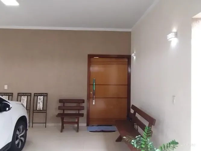 Excelente Casa no Jardim Paulista em Valparaíso - SP