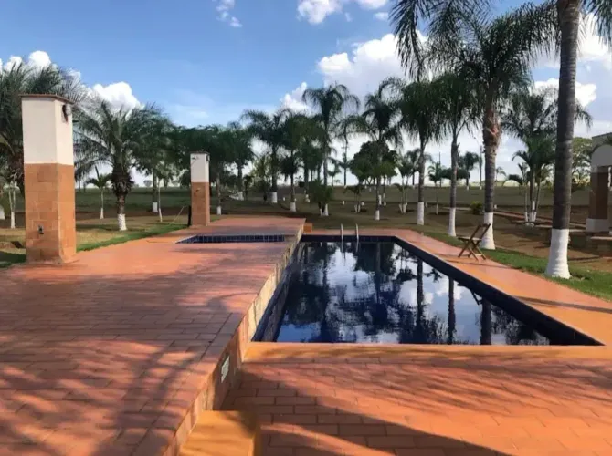 LOTE NO CONDOMINIO VARANDAS DO TIETE EM IACANGA-SP