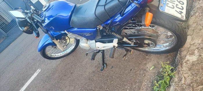 Vendo Titan 150 completa
