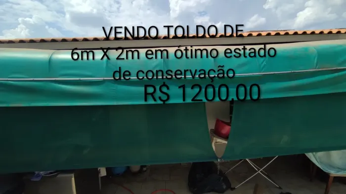 TOLDO GRANDE EM ÓTIMO ESTADO