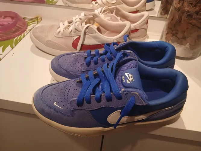 2 Pares de Nikes Originais Tam 39