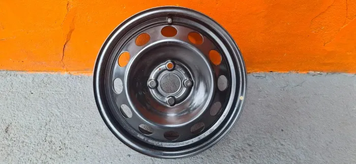Roda Aro 15 Original Toyota Yaris_Aceito Cartão*