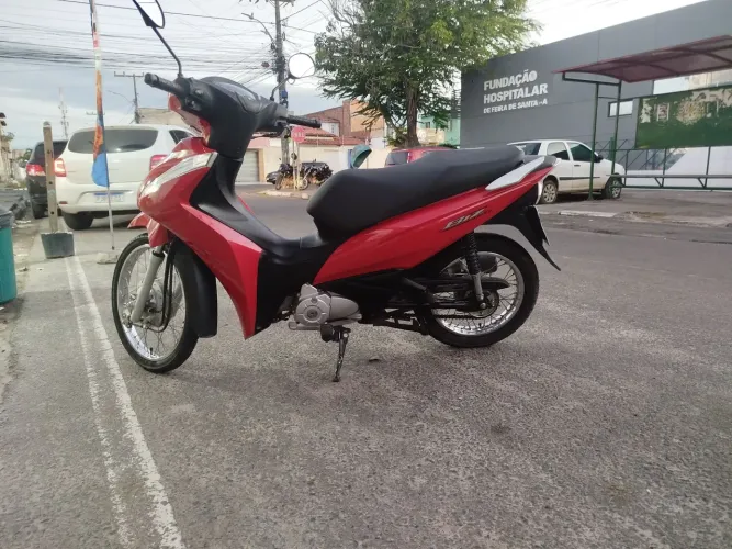 Blz 110i vermelha