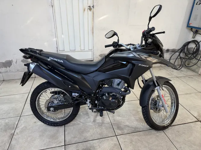 Honda XRE 190 2024 com 1500km