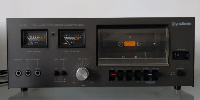 Tape deck Gradiente S95 (1978, revisado)