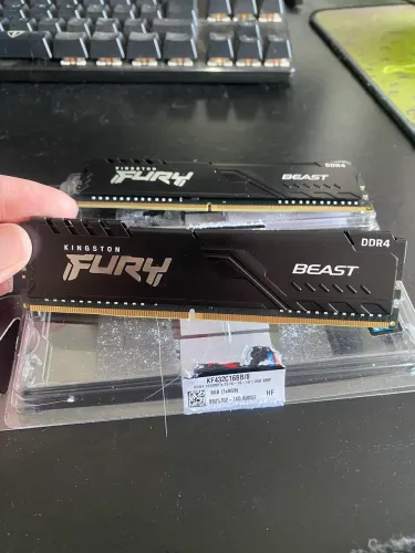 Memória RAM Kingston Fury Beats DDR4 8Gb