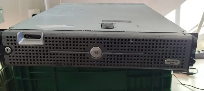 SERVIDOR DELL POWEREDGE 2950 (RACK 2U)