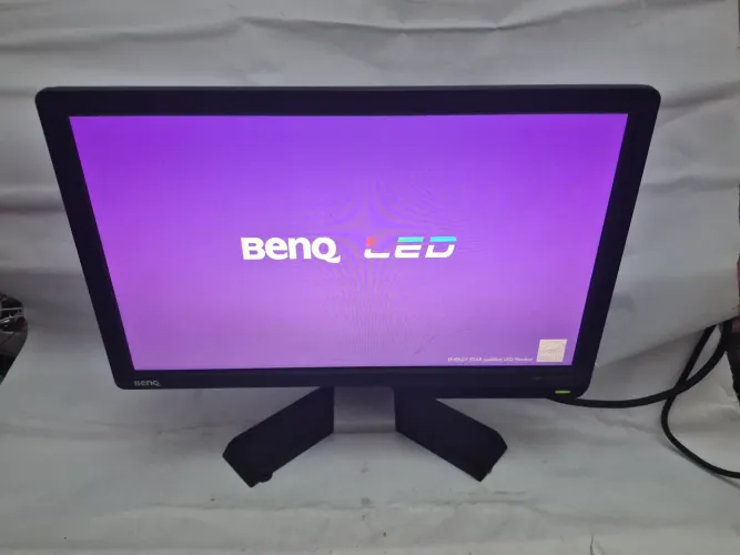 Monitor de computador  17" Beng LED FUNCIONANDO PERFEITAMENTE 