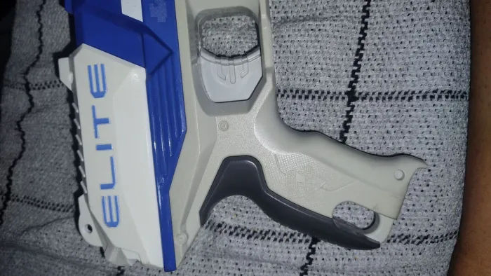 Lançador de dardos. Nerf Elite Disruptor