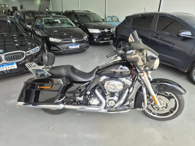 Harley-Davidson STREET GLIDE Gasolina Manual