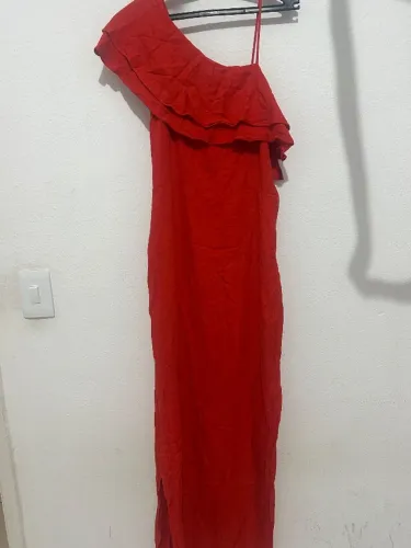 Vestido longo laranja com fenda