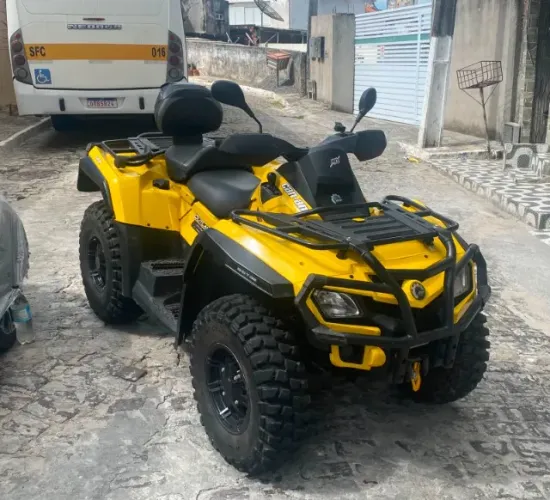 Quadriciclo Cam Am outlander 800cc