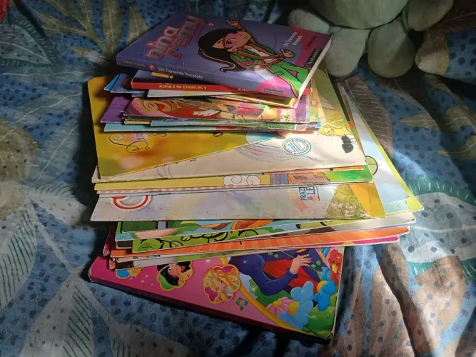 43 LIVROS INFANTIS 