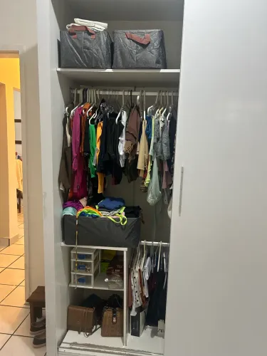 Vendo Guarda roupa casal MDF