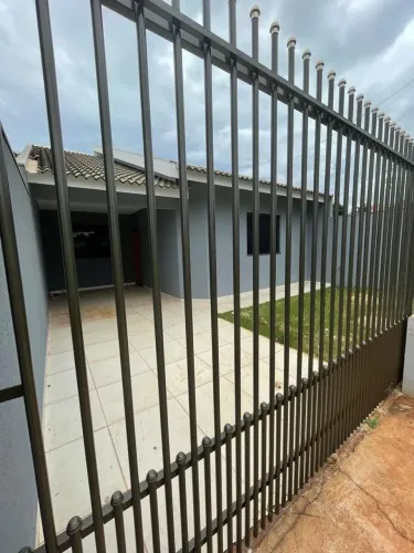 Vende se linda casa