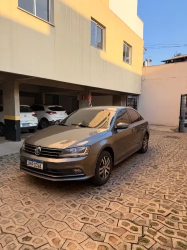 Volkswagen Jetta Comfortline 1.4 TSI 16V 4P Aut. 2018