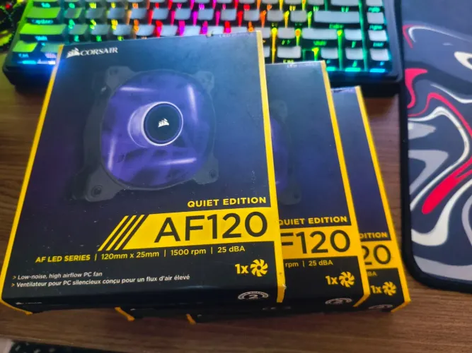 3 Ventoinhas AF120 Quiet Edition Corsair