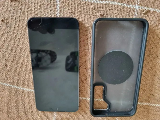 Celular Samsung s23 plus retirada de peças