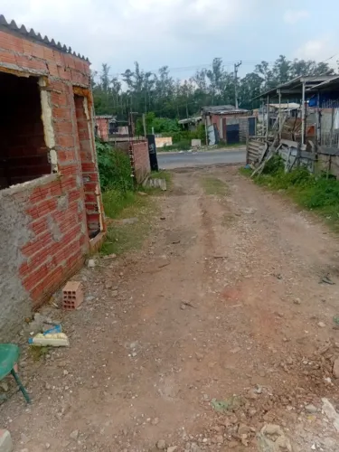 Terreno para fazer casa ou comércio 