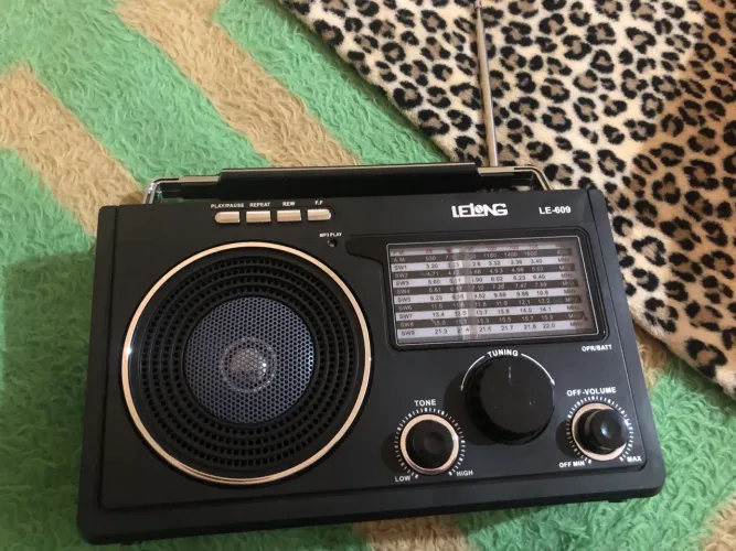 Rádio portátil Analógico 