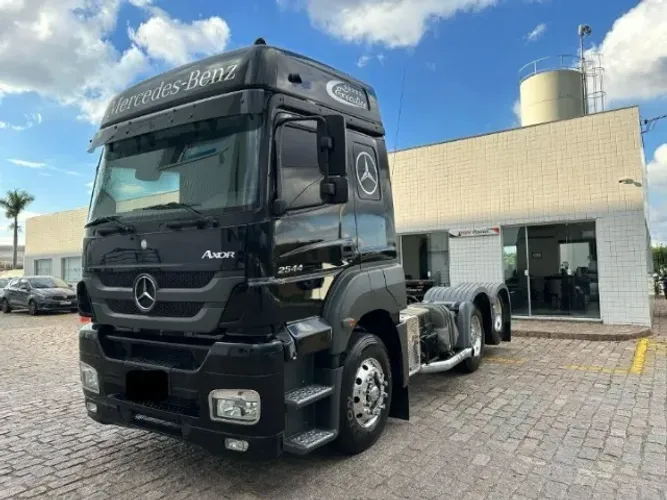 Mb Axor 2544 6x2 - Ano 2010 Cavalo