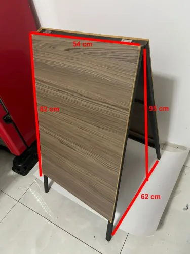 Cavalete para Ofertas - Estrutura Metálica | Resistente e Sob Medida