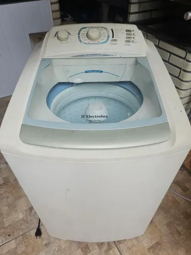 Máquina de lavar roupa eletrolux 