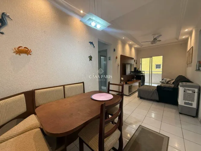 Apartamento mobiliado com varanda gourmet à venda no Canto do Forte