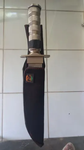 Vendo faca de caça e pesca