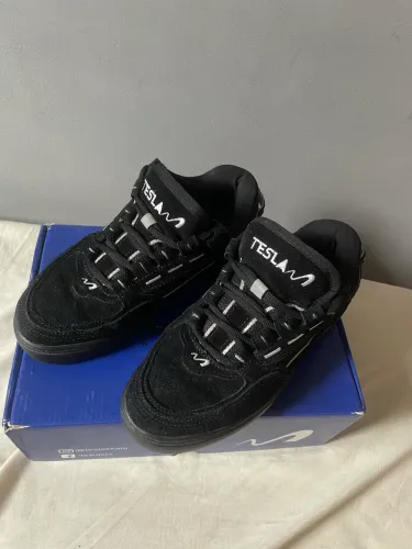 Tênis Tesla Preto - Tamanho 39 - Pouquíssimo Uso!