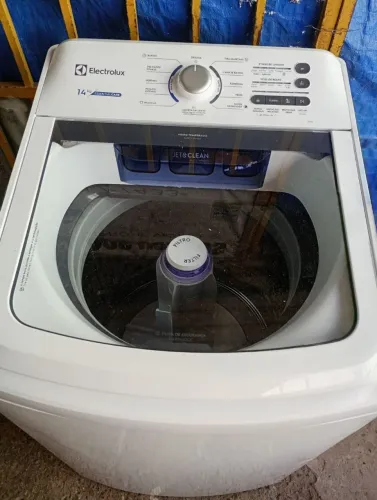 Máquina de lavar Electrolux 14 kg