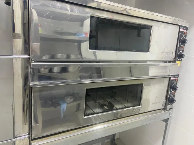 Forno Industrial Elétrico Guilhotina Metalmaq 2 Câmaras, com Pé 80x60cm - 220 V