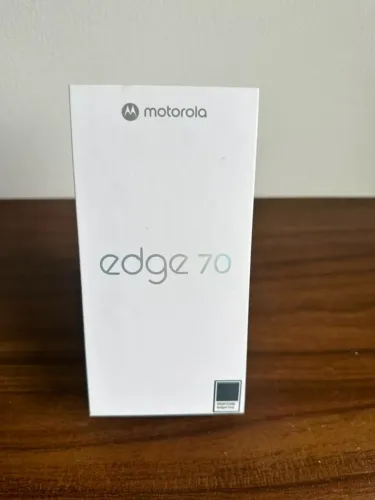 Motorola Edge 70 5G 256GB LACRADO ! 24GB (8GB RAM +16GB RAM Boost) Ultrafino, 3 câmeras 50
