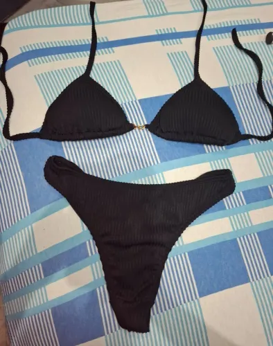 Biquíni canelado preto NOVO