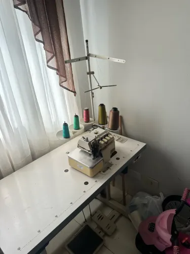 Máquina de costura industrial Ynatex Bivolt