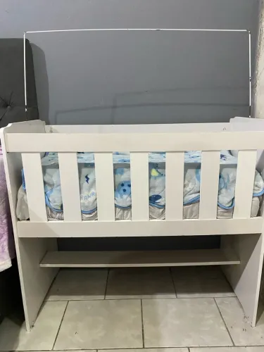 Mini berço com suporte e colchão