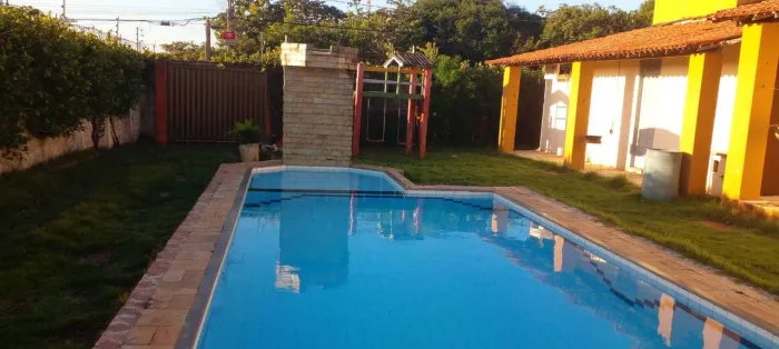Casa Conjugada e com piscina
