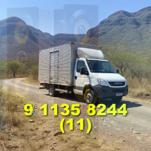 **Mudanças seguras e ágeis com a Vitor!** Oferecemos serviços de frete em caminhão baú pa